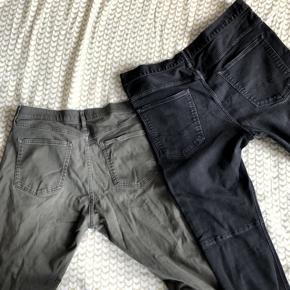 Lot of 2 men’s pants/bottoms UNIQLO GAP GUC - Picture 1 of 6